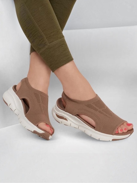 Skechers Shoes - Skechers Arch Fit Arch Support - City Catch Walking Sandal in Mocha Size 8